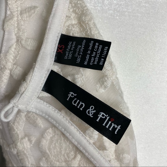 Vintage Fun & Flirt Off-White Mini Lace Dress XS - Picture 11 of 11